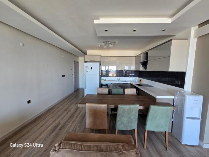 Image No.10-3 Bed Apartment for sale