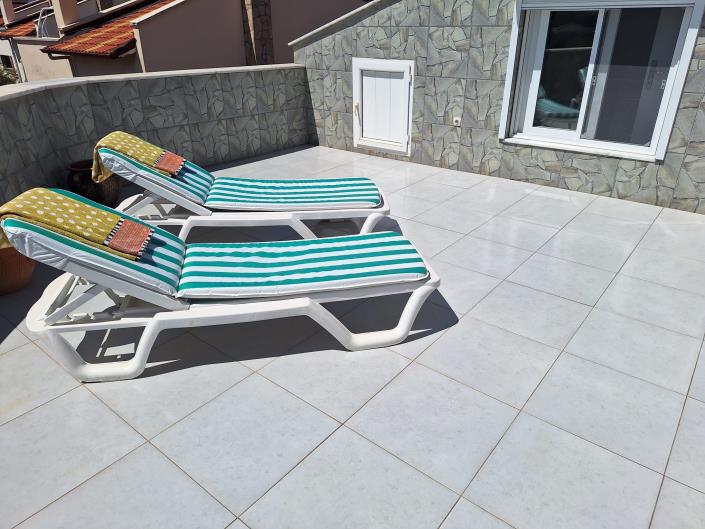 Image No.17-5 Bed House for sale