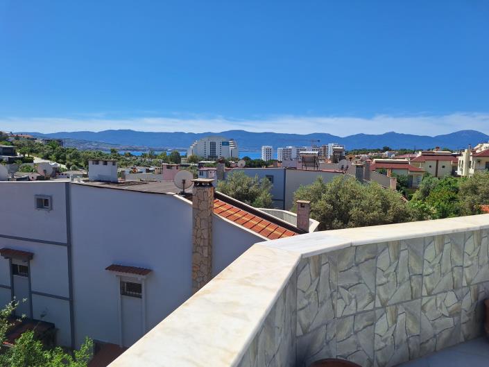 Image No.3-5 Bed House for sale