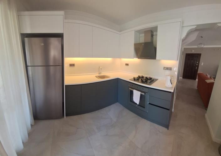 Image No.8-5 Bed House for sale
