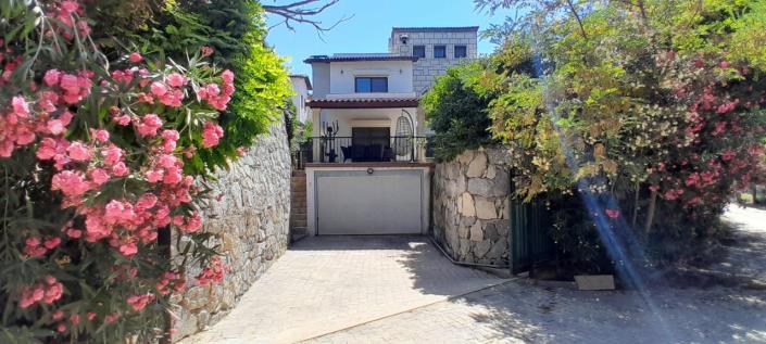 Image No.42-4 Bed Villa / Detached for sale