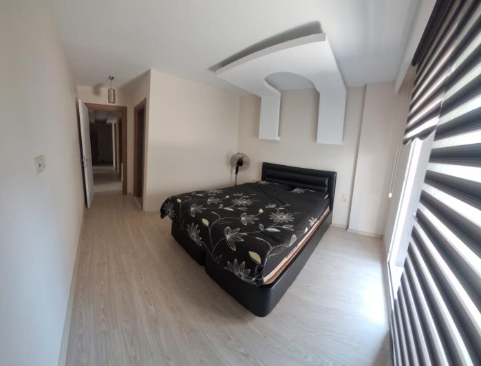 Image No.14-3 Bed Apartment for sale