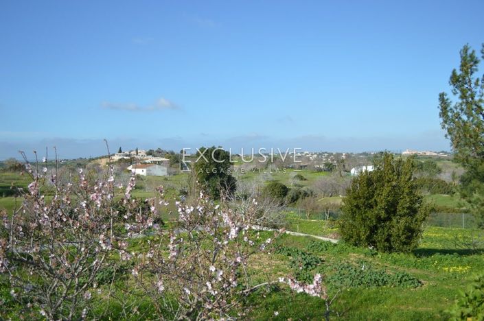 Image No.13-Terrain de 1 chambre à vendre à Lagos