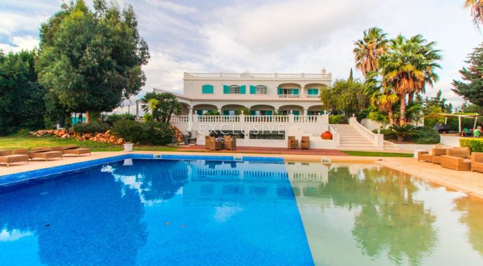 Image No.2-5 Bed Villa for sale