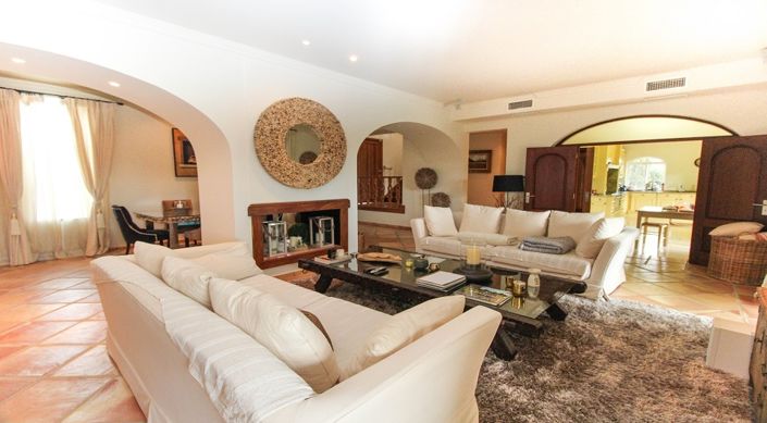 Image No.21-5 Bed Villa for sale