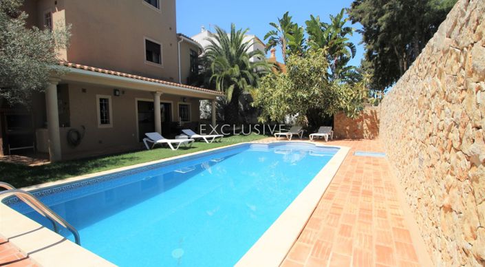 Image No.1-4 Bed Villa for sale