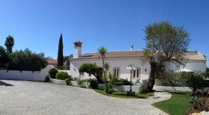 Image No.1-Villa de 4 chambres à vendre à Faro City