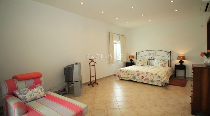 Image No.19-4 Bed Villa for sale