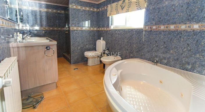 Image No.8-Villa de 4 chambres à vendre à Lagoa