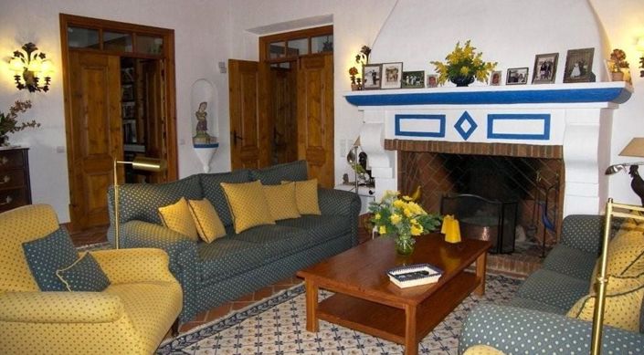 Image No.15-6 Bed Villa for sale