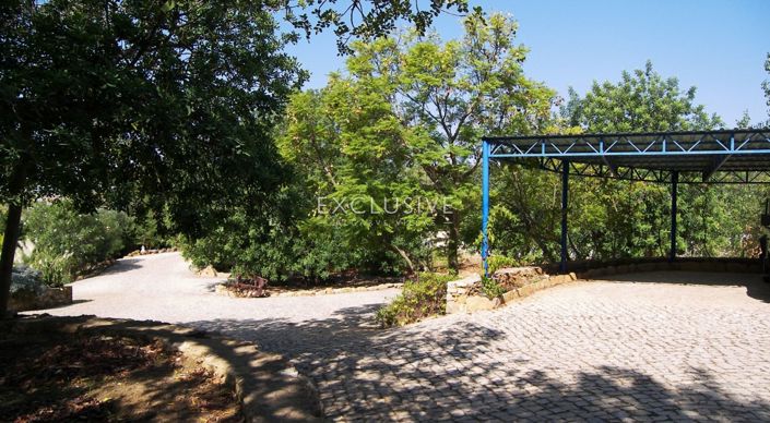 Image No.2-6 Bed Villa for sale