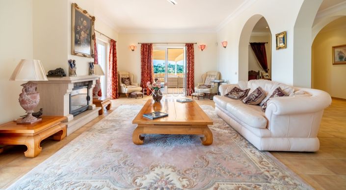 Image No.12-7 Bed Villa for sale