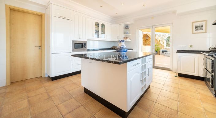 Image No.17-7 Bed Villa for sale