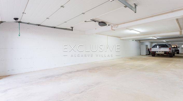 Image No.34-7 Bed Villa for sale