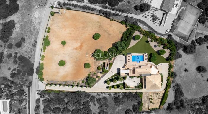 Image No.7-7 Bed Villa for sale