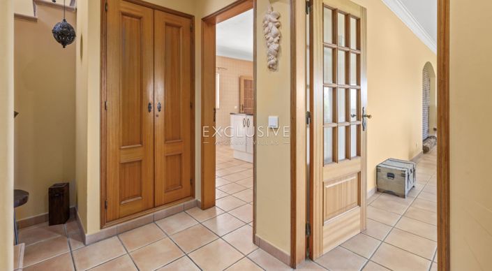 Image No.14-4 Bed Villa for sale