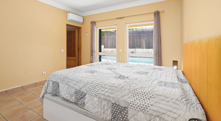 Image No.18-4 Bed Villa for sale