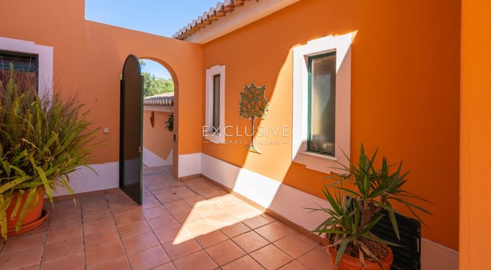 Image No.29-4 Bed Villa for sale