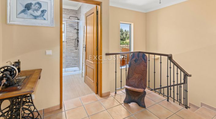 Image No.4-4 Bed Villa for sale