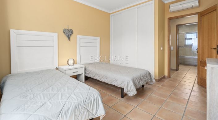 Image No.9-4 Bed Villa for sale