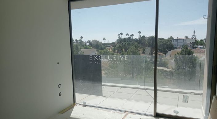 Image No.25-2 Bed Apartment for sale