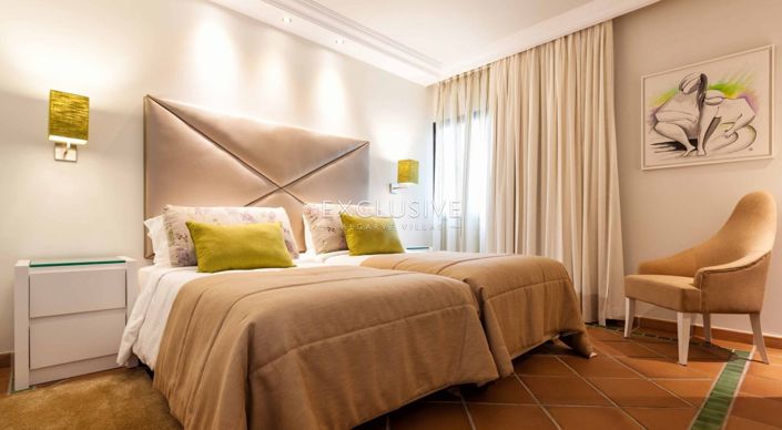 Image No.10-3 Bed Apartment for sale