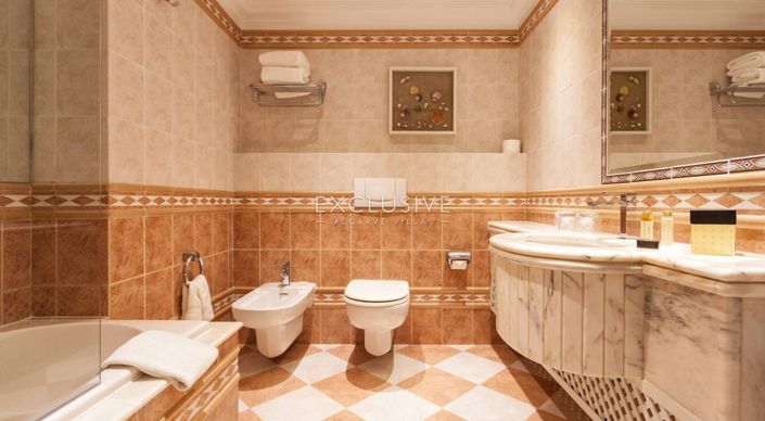 Image No.21-3 Bed Apartment for sale