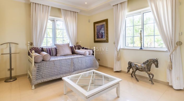 Image No.19-3 Bed Villa for sale