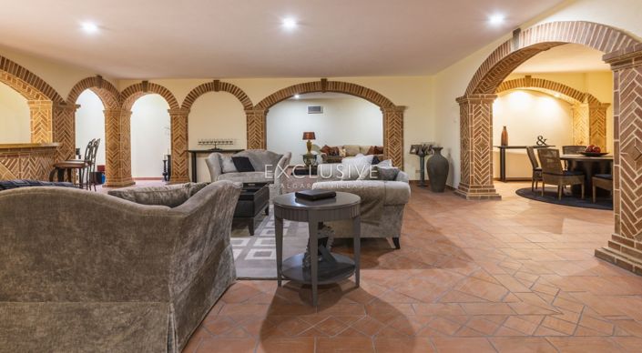 Image No.20-3 Bed Villa for sale