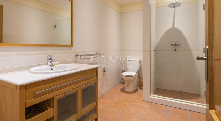 Image No.22-3 Bed Villa for sale