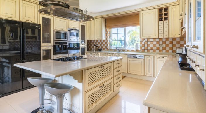 Image No.8-3 Bed Villa for sale