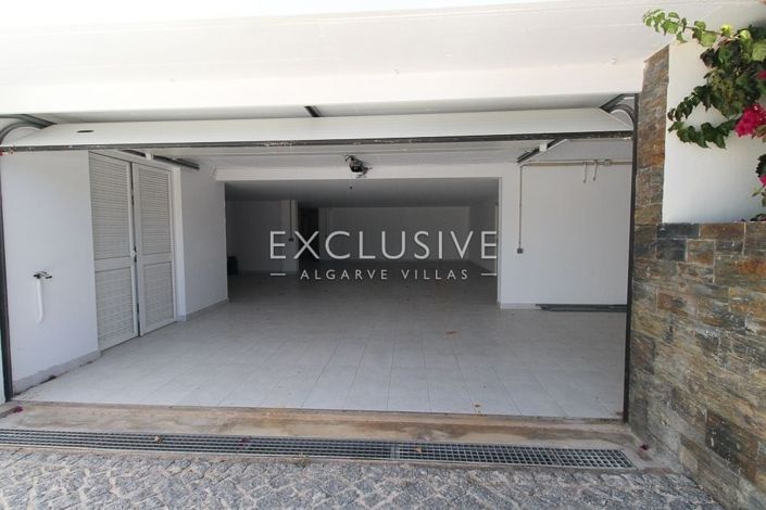 Image No.26-5 Bed Villa for sale