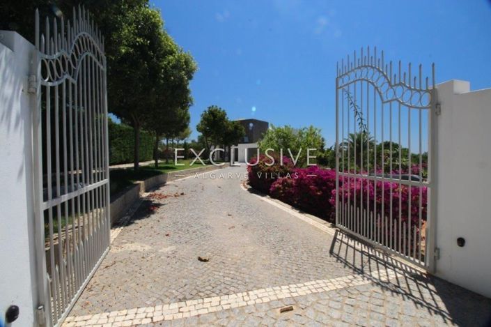 Image No.3-5 Bed Villa for sale