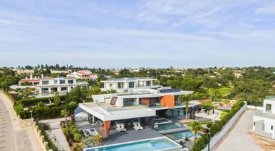 1 - Lagoa, Villa