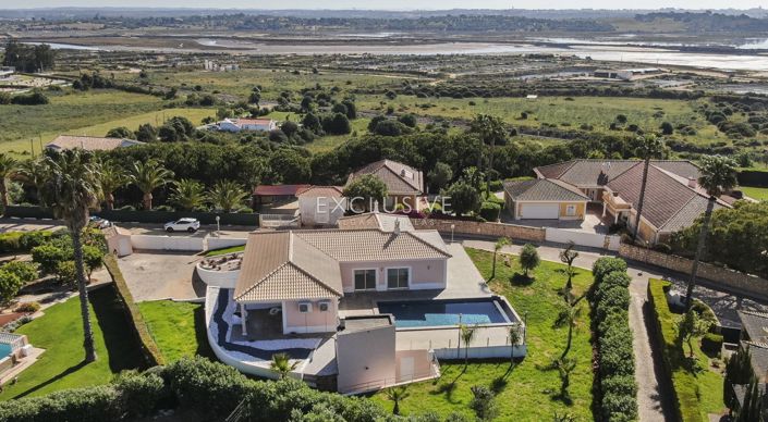 Image No.1-Villa de 3 chambres à vendre à Meia Praia