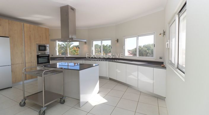 Image No.11-3 Bed Villa for sale