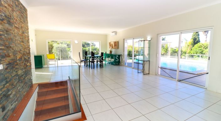 Image No.24-3 Bed Villa for sale