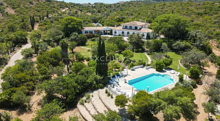 Image No.1-6 Bed Villa for sale