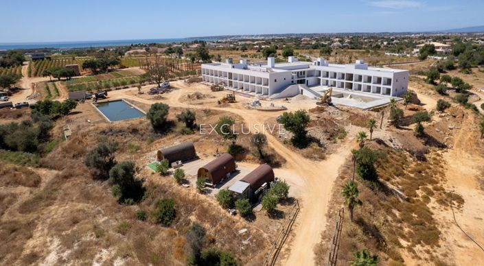 Image No.2-Villa de 39 chambres à vendre à Albufeira