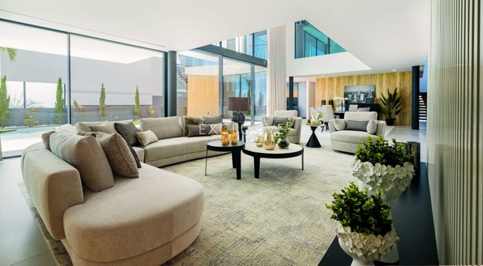 Image No.9-5 Bed Villa for sale