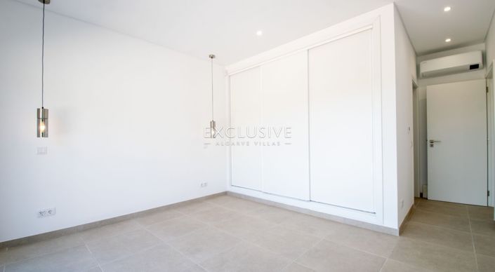 Image No.22-Villa de 4 chambres à vendre à Lagoa