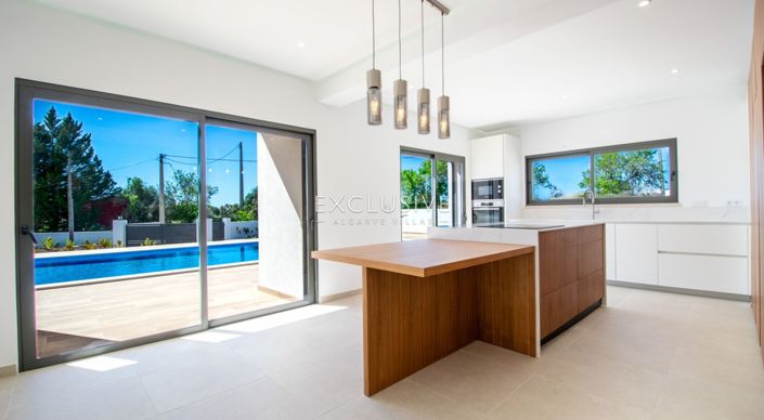 Image No.6-4 Bed Villa for sale