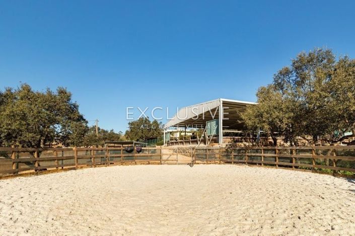 Image No.37-3 Bed Villa for sale