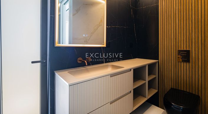 Image No.19-4 Bed Villa for sale