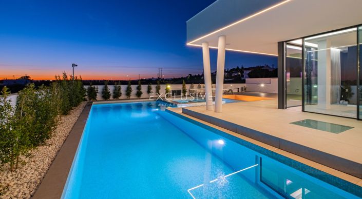 Image No.5-4 Bed Villa for sale