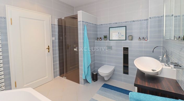 Image No.23-4 Bed Villa for sale