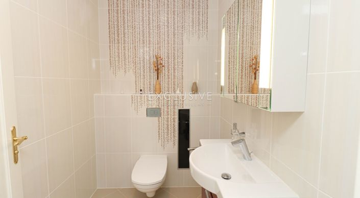 Image No.9-4 Bed Villa for sale