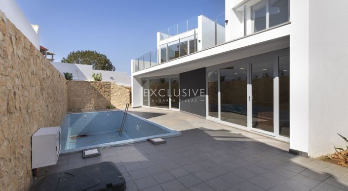 Image No.18-4 Bed Villa for sale