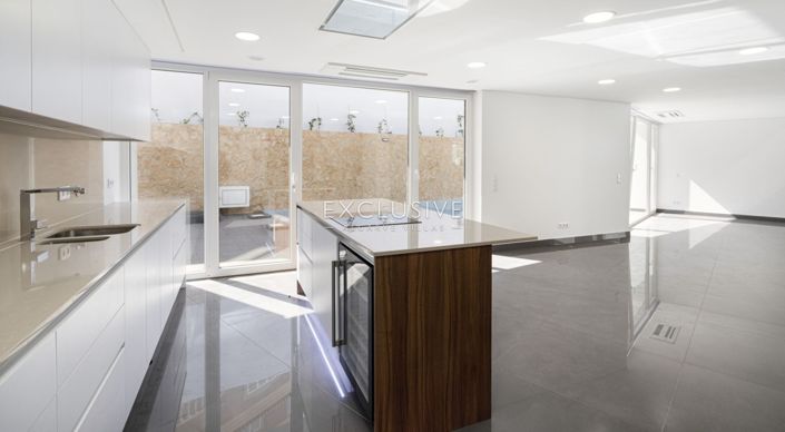 Image No.5-4 Bed Villa for sale