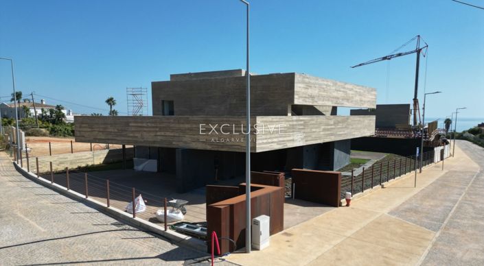 Image No.12-4 Bed Villa for sale